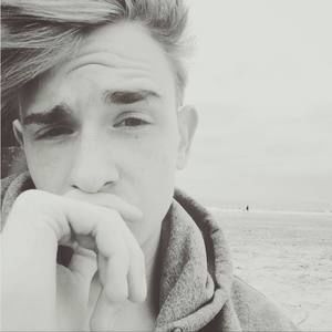 Meet your Posher, Clay